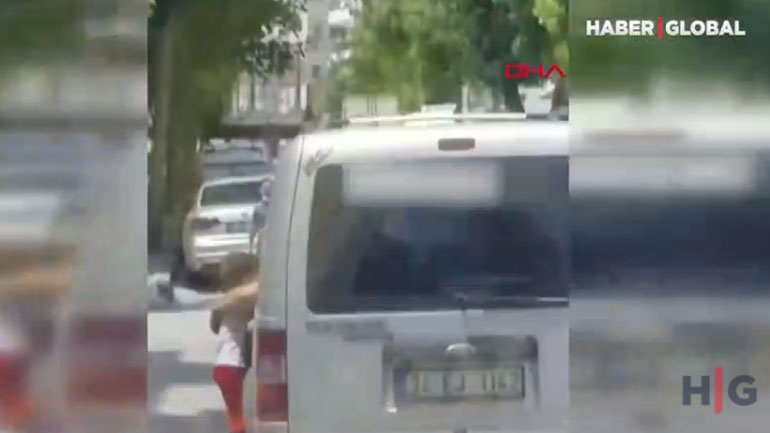 Σάλος στην Τουρκία: Πατέρας κρέμασε το παιδί του από την πόρτα του αυτοκινήτου για… τιμωρία