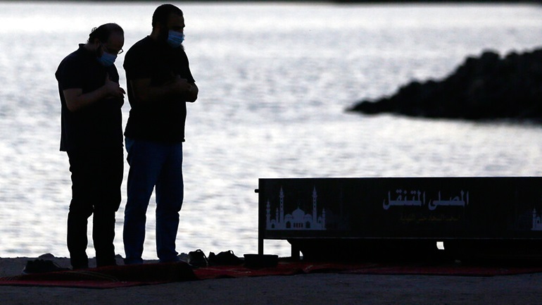 Αλγερία: Σχεδόν 200 λουόμενοι μολύνθηκαν στην κεντρική πλαζ της Τενές