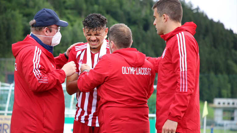 Ολυμπιακός: Χειρουργήθηκε ο Τικίνιο