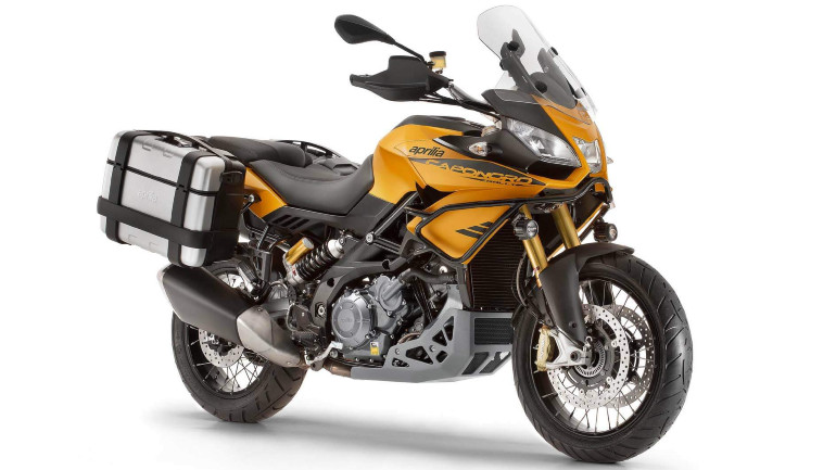 Αυτό είναι το Caponord 1200 Rally, το τελευταίο adventure μοντέλο της Aprilia το 2015.