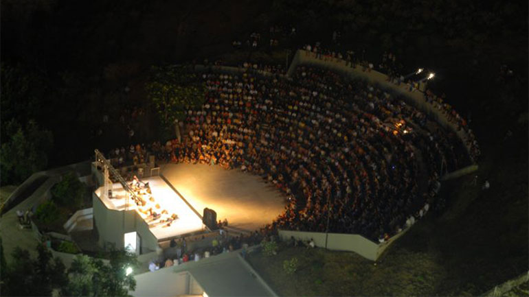 Απονομή των καλλιτεχνικών βραβείων «Λήκυθος» και μετονομασία του θεάτρου του Αττικού Άλσους σε «Κατίνα Παξινού»