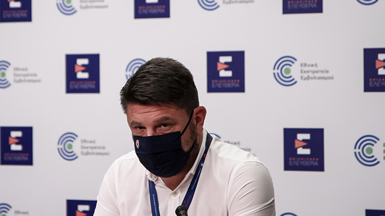 Χαρδαλιάς: Μόνο με καθήμενους η διασκέδαση – Αναστολή λειτουργίας από την πρώτη παράβαση των μέτρων