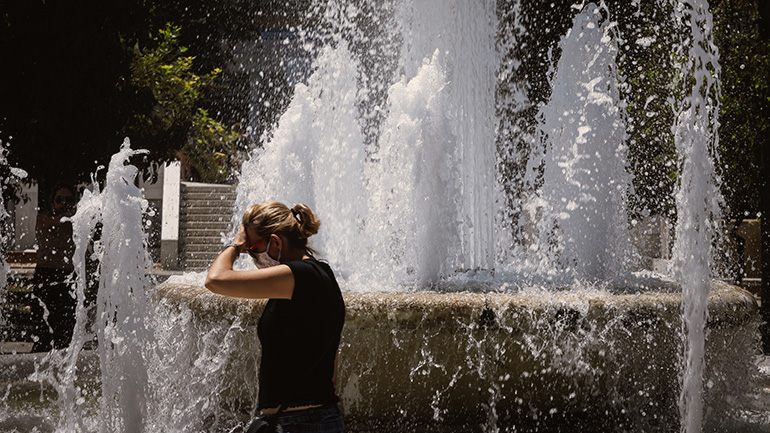 Στους 38 βαθμούς ο υδράργυρος