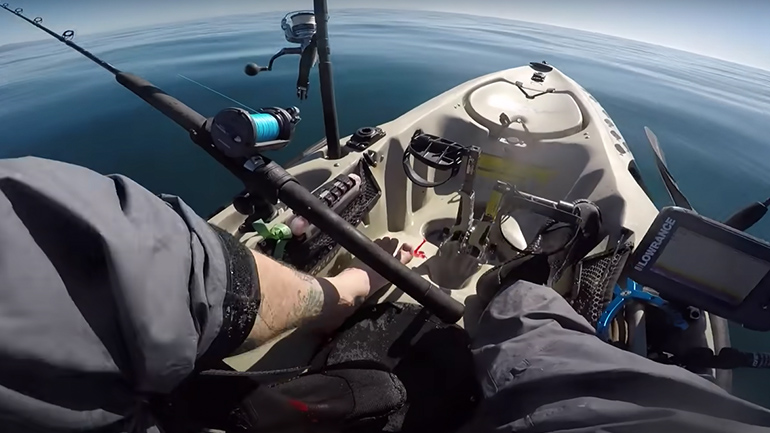 Γαρίδα μάντης τραυματίζει ψαρά