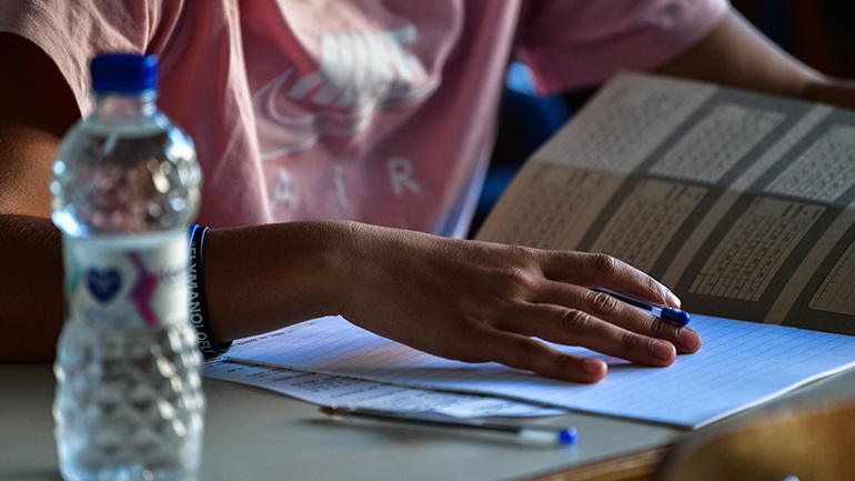 Ανακοινώνονται αύριο οι βαθμολογίες των Πανελλαδικών Εξετάσεων ΓΕΛ και ΕΠΑΛ 2021