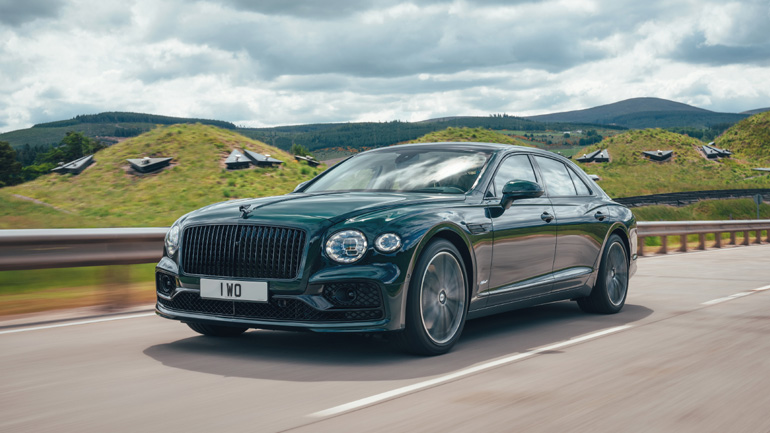 Η Bentley Flying Spur Hybrid είναι το καλύτερο sedan στον κόσμο