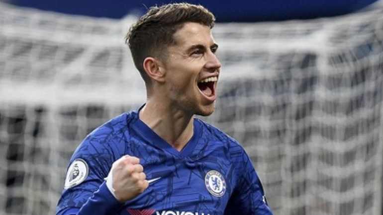 Τσέλσι: Υπογράφει νέο συμβόλαιο με τον Ζορζίνιο