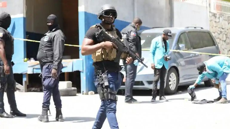 Δολοφονία του προέδρου της Αϊτής: 4 «μισθοφόροι» νεκροί, μάχη σε εξέλιξη στο Πορτ-ο-Πρενς
