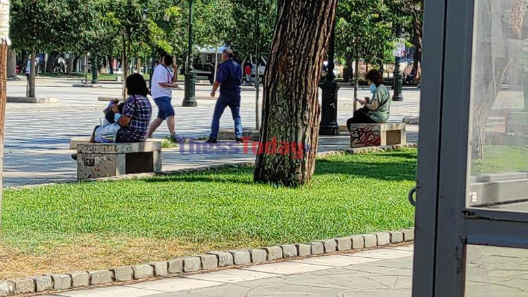 Άναψαν τα αίματα: Καβγάς με μπουνιές στην Αριστοτέλους