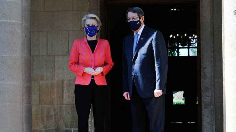 Ούρσουλα φον ντερ Λάιεν: Δεν θα αποδεχθούμε ποτέ λύση δύο κρατών στην Κύπρο