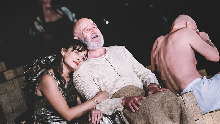 Μάγεψε η «Ελένη» του Ευριπίδη σε σκηνοθεσία Βασίλη Παπαβασιλείου