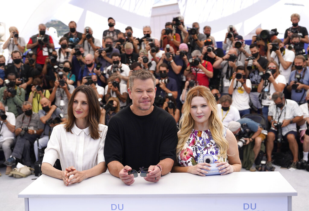 Camille Cottin, Matt Damon και Abigail Breslin ποζάρουν στο photo call για την ταινία ''Stillwater''