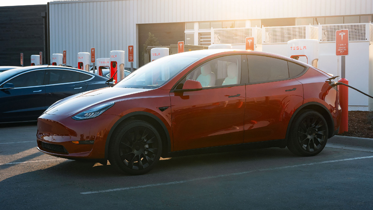 Το νέο Tesla Model Y έφτασε στην Ελλάδα – Πόσο κοστίζει;