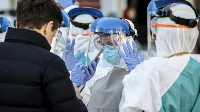 Πακιστάν: Εισήγηση ειδικών για αεροπορικά ταξίδια μόνο με πιστοποιητικό εμβολιασμού