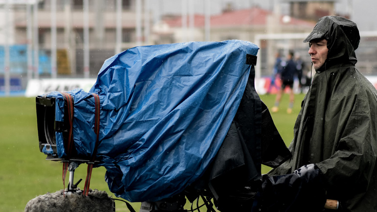 Eπαφές ΑΕΚ και Παναθηναϊκού με την Cosmote TV