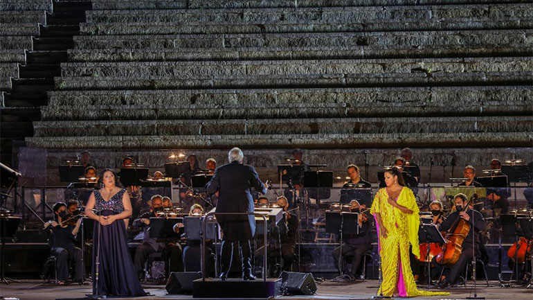 Αποθέωση από 8.000 θεατές για Νετρέμπκο, Ρατσβελισβίλι, Εϊβάζοφ, Πλατανιά στο Καλλιμάρμαρο