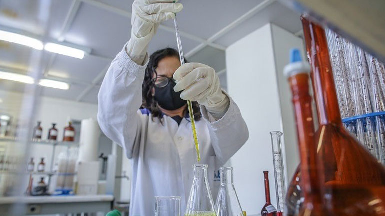 Πρόεδρος Παγκόσμιου Ιατρικού Συλλόγου: Yπέρ του υποχρεωτικού εμβολιασμού εκπαιδευτικών, ιατρών και νοσηλευτών