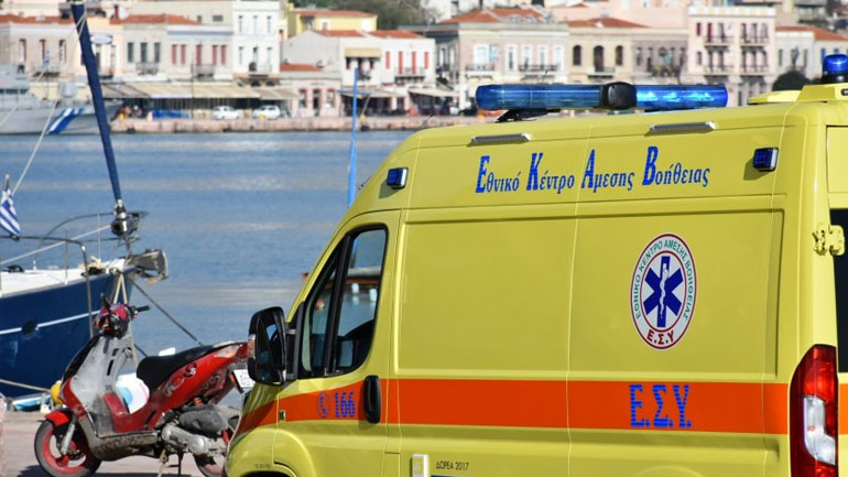 «Έσβησε» πυροσβέστης στην Αμανή περιμένοντας ασθενοφόρο από… τη Χίο