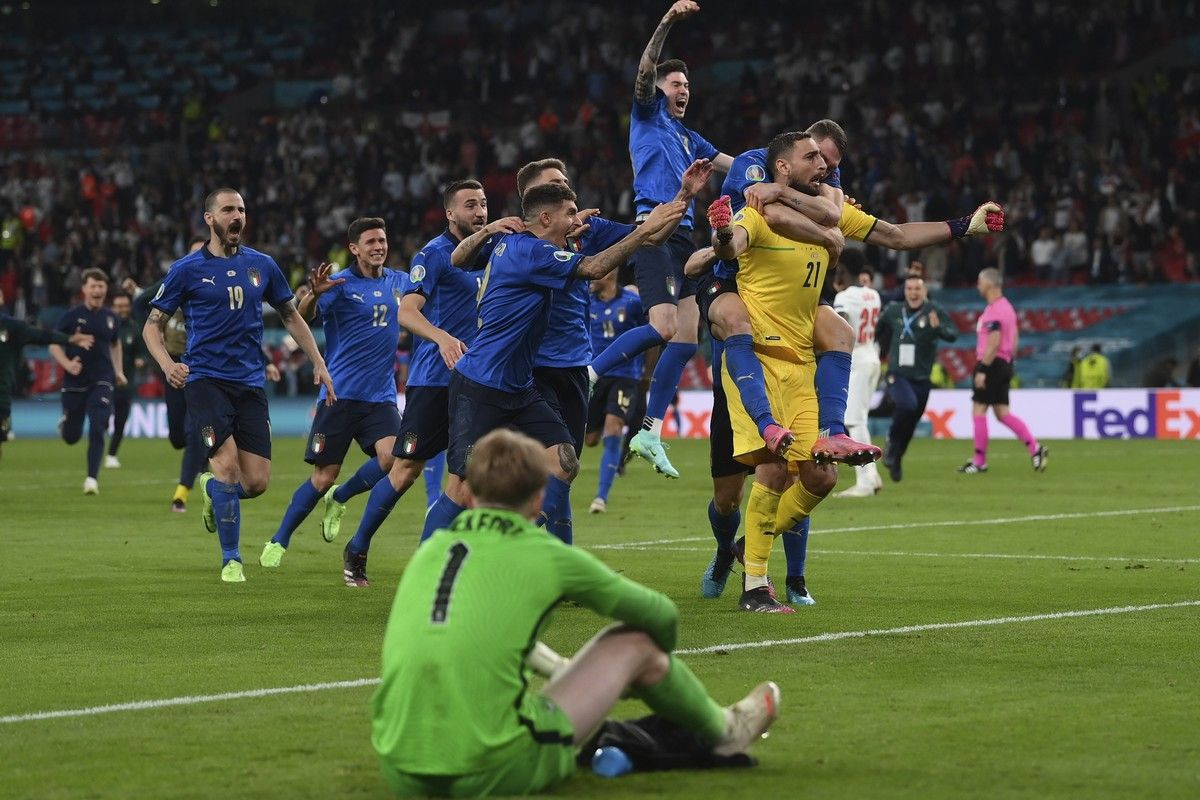 Οι Ιταλοί πανηγηρίζουν την κατάκτηση του Euro