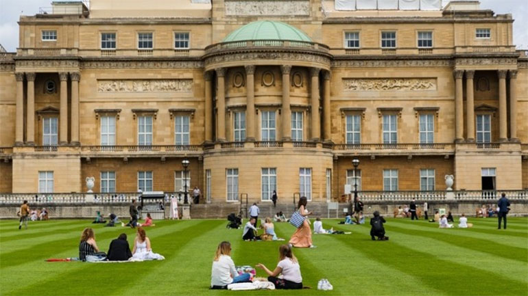 Οι κήποι του Μπάκιγχαμ ανοίγουν τις πύλες τους για το κοινό