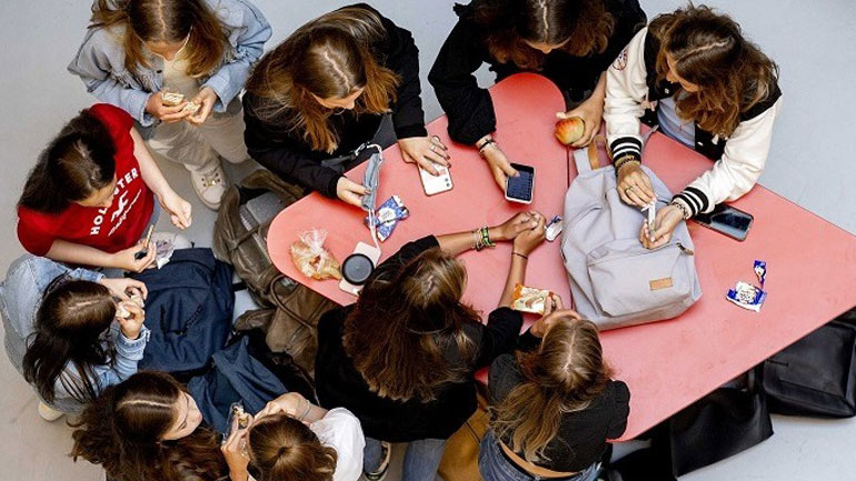 Unicef και Unesco: Προειδοποίηση ότι το κλείσιμο των σχολείων μπορεί να προκαλέσει την καταστροφή μίας γενιάς