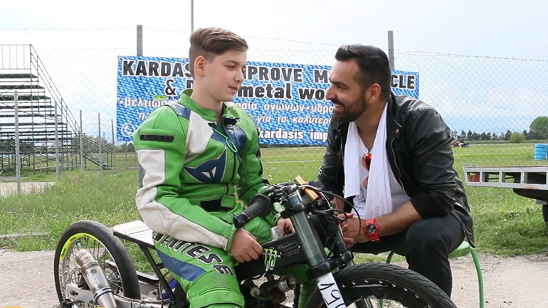 Ο 11χρονος Έλληνας που σπάει τα ρεκόρ στο dragster