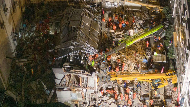 Κίνα: Στους 17 οι νεκροί από την κατάρρευση τμήματος ξενοδοχείου στην πόλη Σουτσόου