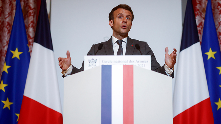 Διαδήλωση στο Παρίσι κατά των μέτρων που ανακοίνωσε ο πρόεδρος Μακρόν