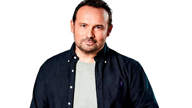 Ο Κώστας  Μακεδόνας σε δύο συναυλίες στην Αθήνα