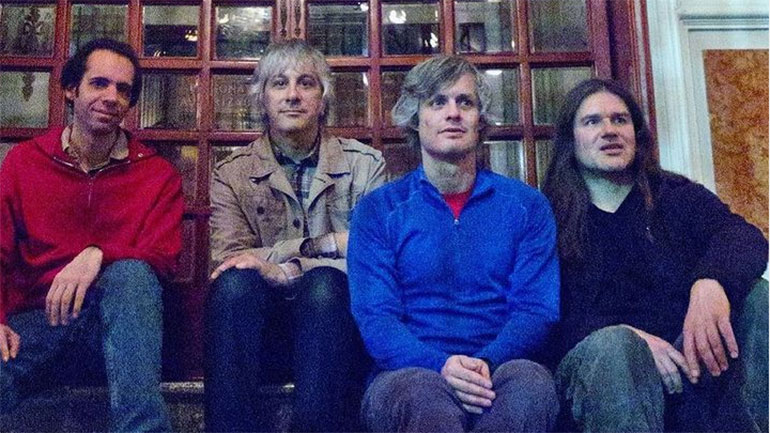 Ο Θέρστον Μουρ των «Sonic Youth» ετοιμάζει τα απομνημονεύματά του