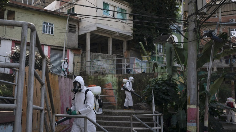 Covid-19: 1.556 θάνατοι το τελευταίο 24ωρο στη Βραζιλία