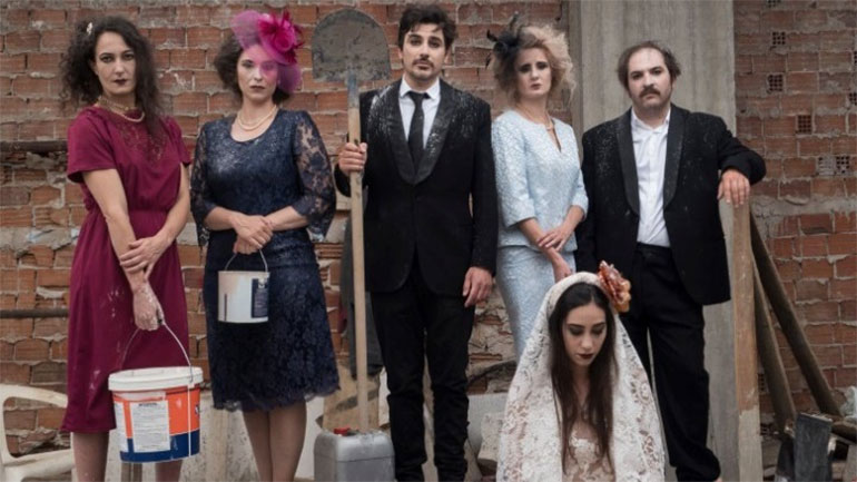 Θέατρο Τέχνης: «Το Γεφύρι της Άρτας» και οι Λυγερές του Κάτω Κόσμου