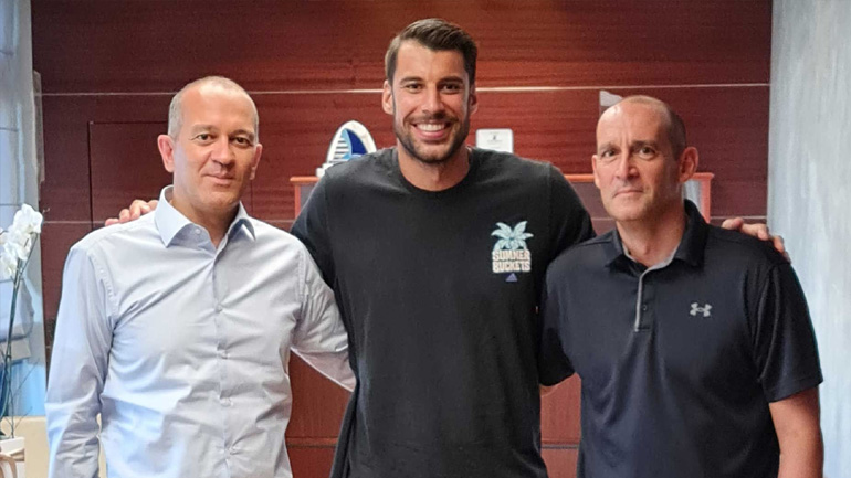 Ολυμπιακός: Ανανέωσε ο Πρίντεζης