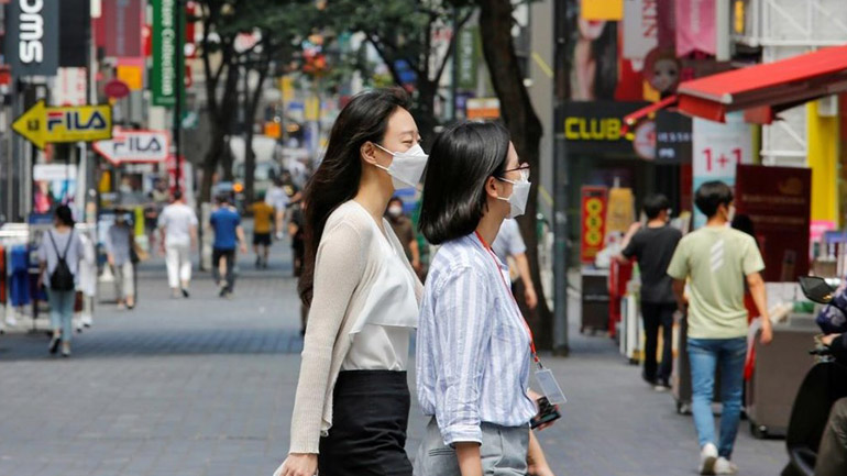 Νότια Κορέα: Στα 1.600 τα νέα περιστατικά μόλυνσης από την COVID-19