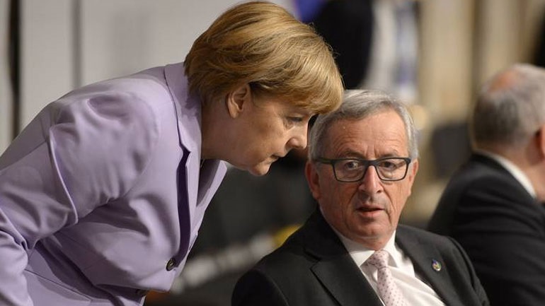 Ο Γιούνκερ αποκάλυψε τον λόγο πίσω από το τρέμουλο της Μέρκελ – Ήταν «λανθάνουσα υπερκόπωση»