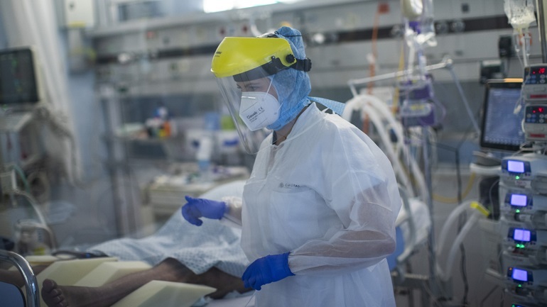 Σερβία: Για ενδεχόμενη χρέωση νοσηλίων σε ανεμβολίαστους ασθενείς κάνει λόγο ο υπ. Υγείας