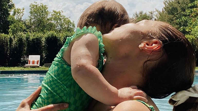 Η εξομολόγηση της Gigi Hadid για την κόρη της και τις δυσκολίες της μητρότητας