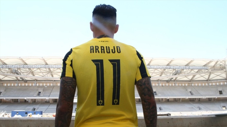 Επίσημα στην ΑΕΚ ο Αραούχο