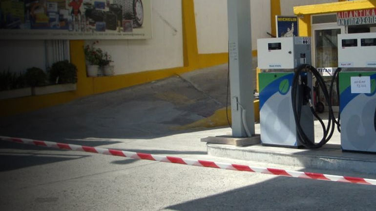 «Έφοδος» του Οργανωμένου Εγκλήματος και του ΣΔΟΕ σε βενζινάδικα για κύκλωμα λαθρεμπορίας καυσίμων «Έφοδος» του Οργανωμένου Εγκλήματος και του ΣΔΟΕ σε βενζινάδικα για κύκλωμα λαθρεμπορίας καυσίμων