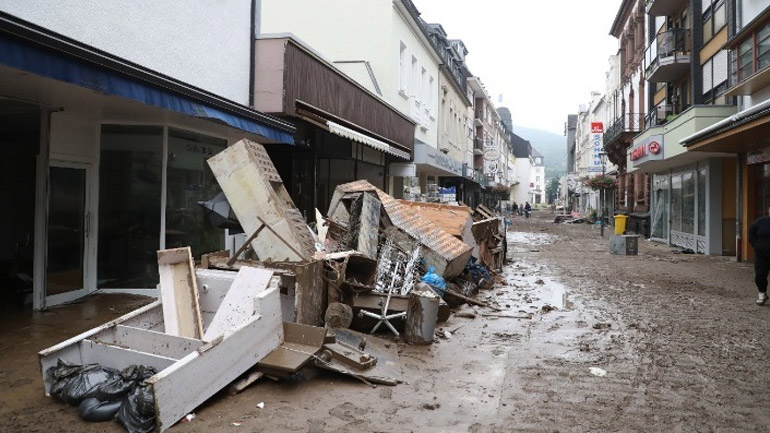 Πλημμύρες στην Ευρώπη: Περισσότεροι από 120 νεκροί, δεκάδες οι αγνοούμενοι