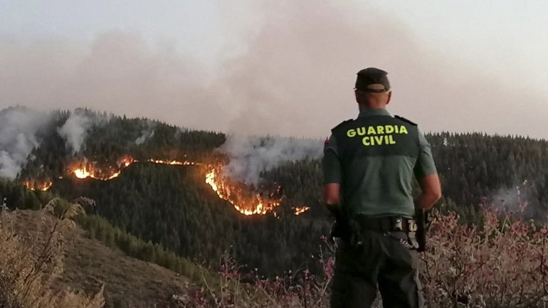Μεγάλη πυρκαγιά σε φυσικό πάρκο της Καταλονίας