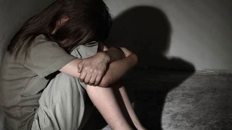 Φρίκη στη Φωκίδα: Κακοποιούσε τα παιδιά του και βίαζε κατ’ εξακολούθηση την κόρη του