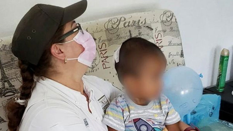 Ένα αγοράκι από την Ονδούρα που βρέθηκε παρατημένο στο Μεξικό επανενώθηκε με την μητέρα του