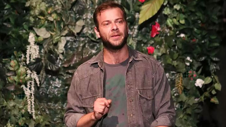 Ορέστης Τζιόβας: «Στα social media λαμβάνω από γυμνές φωτογραφίες μέχρι…»