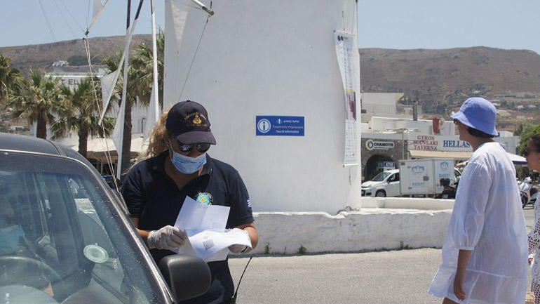 Εντατικοί έλεγχοι στο λιμάνι της Πάρου