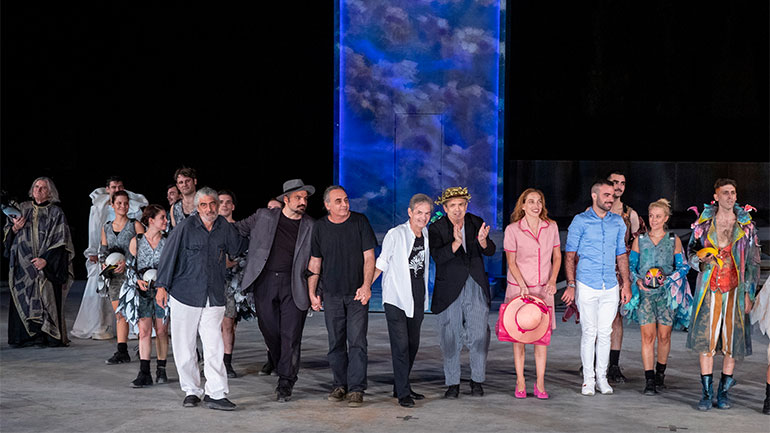 Οι «Όρνιθες» του ΚΘΒΕ πέταξαν ψηλά για δεύτερη χρονιά και απογείωσαν τους θεατές στο Θέατρο Δάσους