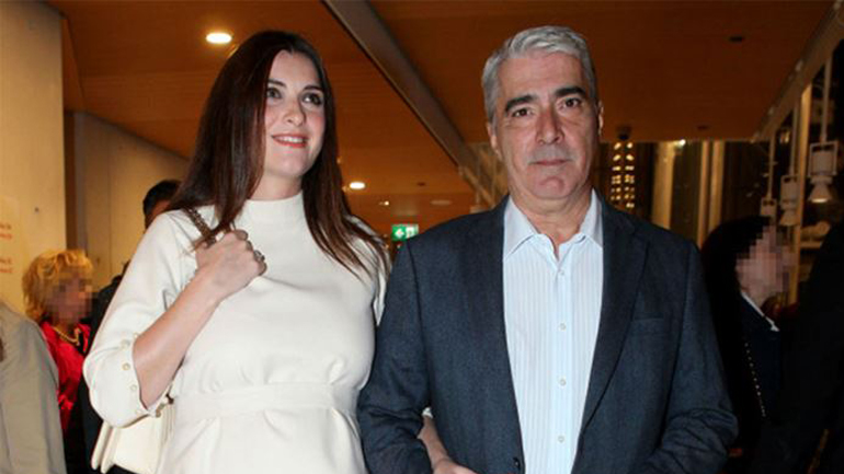 Σίμος Κεδίκογλου – Ελισάβετ Κατσαμάκη: Θα γίνουν γονείς για δεύτερη φορά Σίμος Κεδίκογλου – Ελισάβετ Κατσαμάκη: Θα γίνουν γονείς για δεύτερη φορά