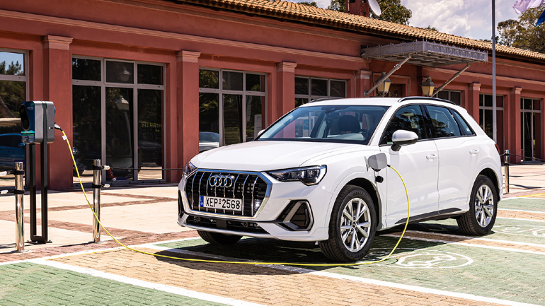 To νέο Audi Q3 TFSI e έχει ηλεκτρική αυτονομία 61 χιλιόμετρα
