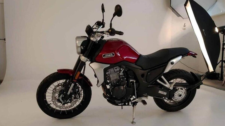 Μετά από 91 χρόνια η Jawa βγάζει στην παραγωγή τη μεγαλύτερη μοτοσικλέτα της