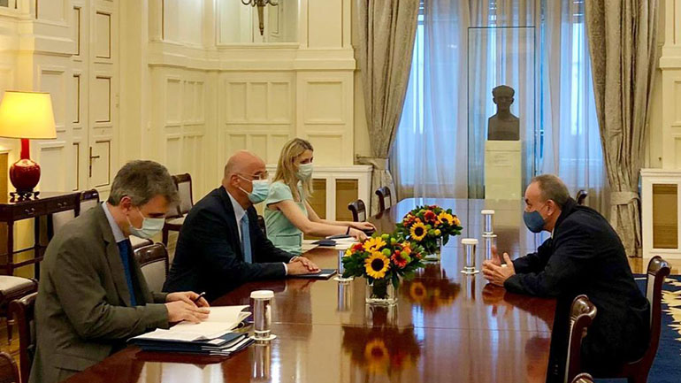 Συνάντηση Ν. Δένδια με τον πρέσβη της Βουλγαρίας